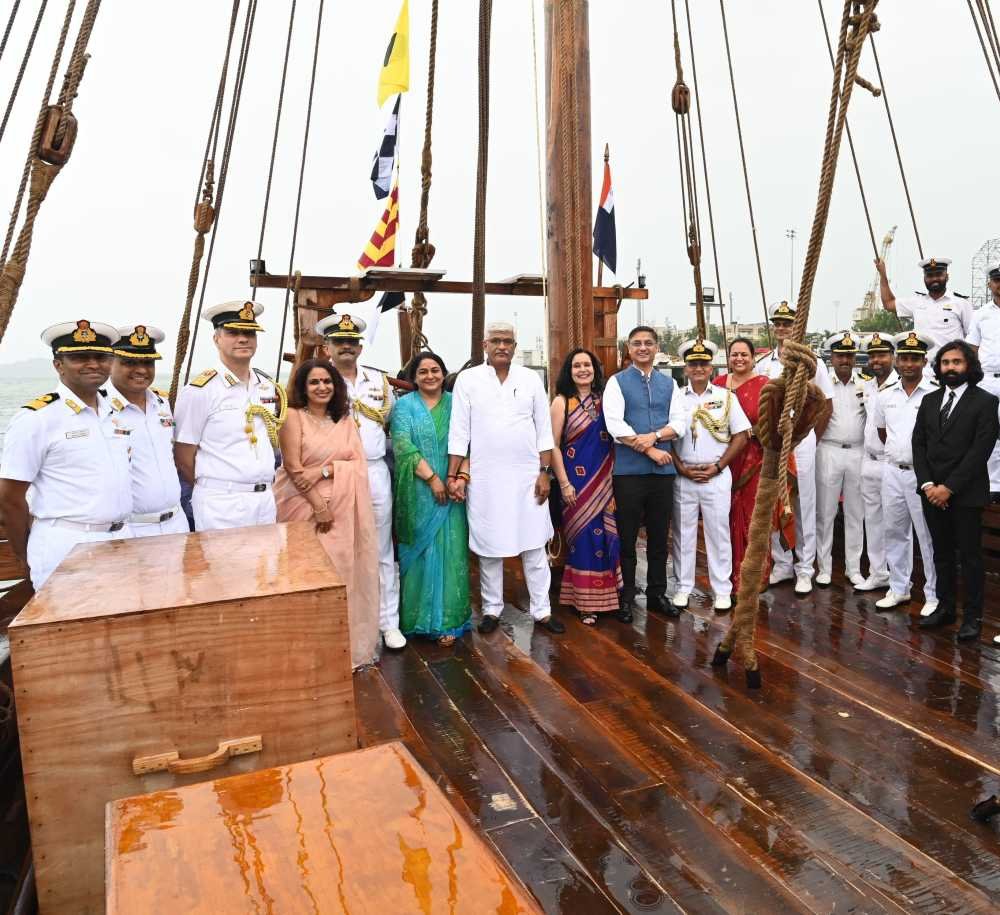 INSV Kaundinya, Ancient Stitched ship